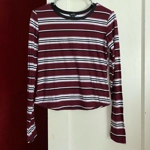 Stripe long sleeve scoop neck shirt